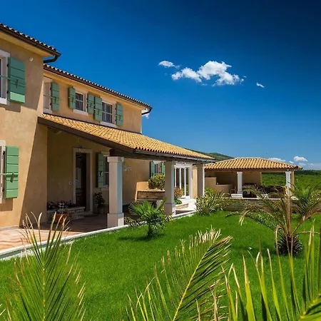 Vlacich Casa de Férias Trgetari