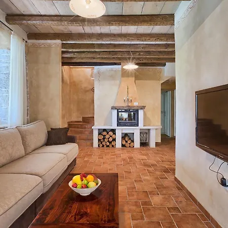 Holiday home Vlacich
